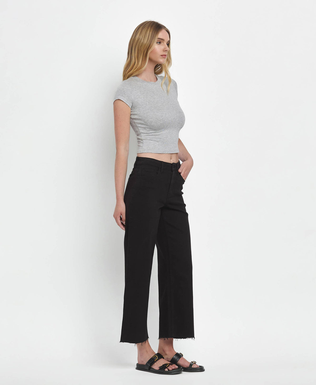 HIGH RISE BLACK CROP WIDE LEG JEANS Black / 30