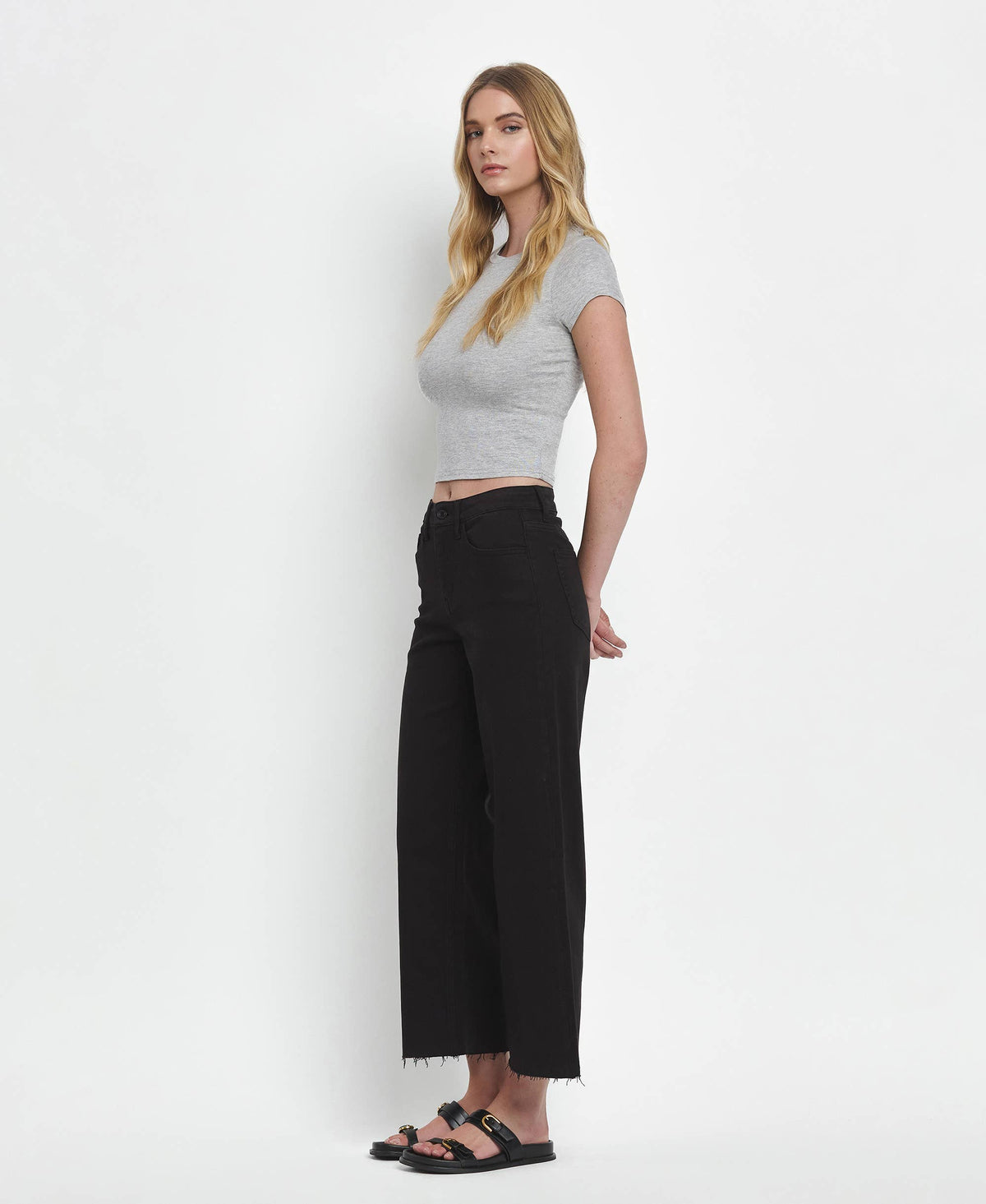 HIGH RISE BLACK CROP WIDE LEG JEANS Black / 30
