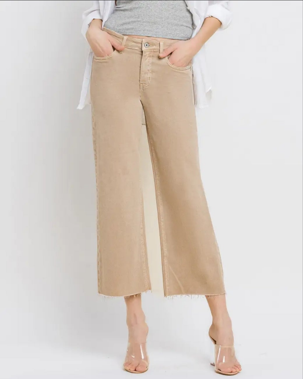 Vervet Cropped Olivia