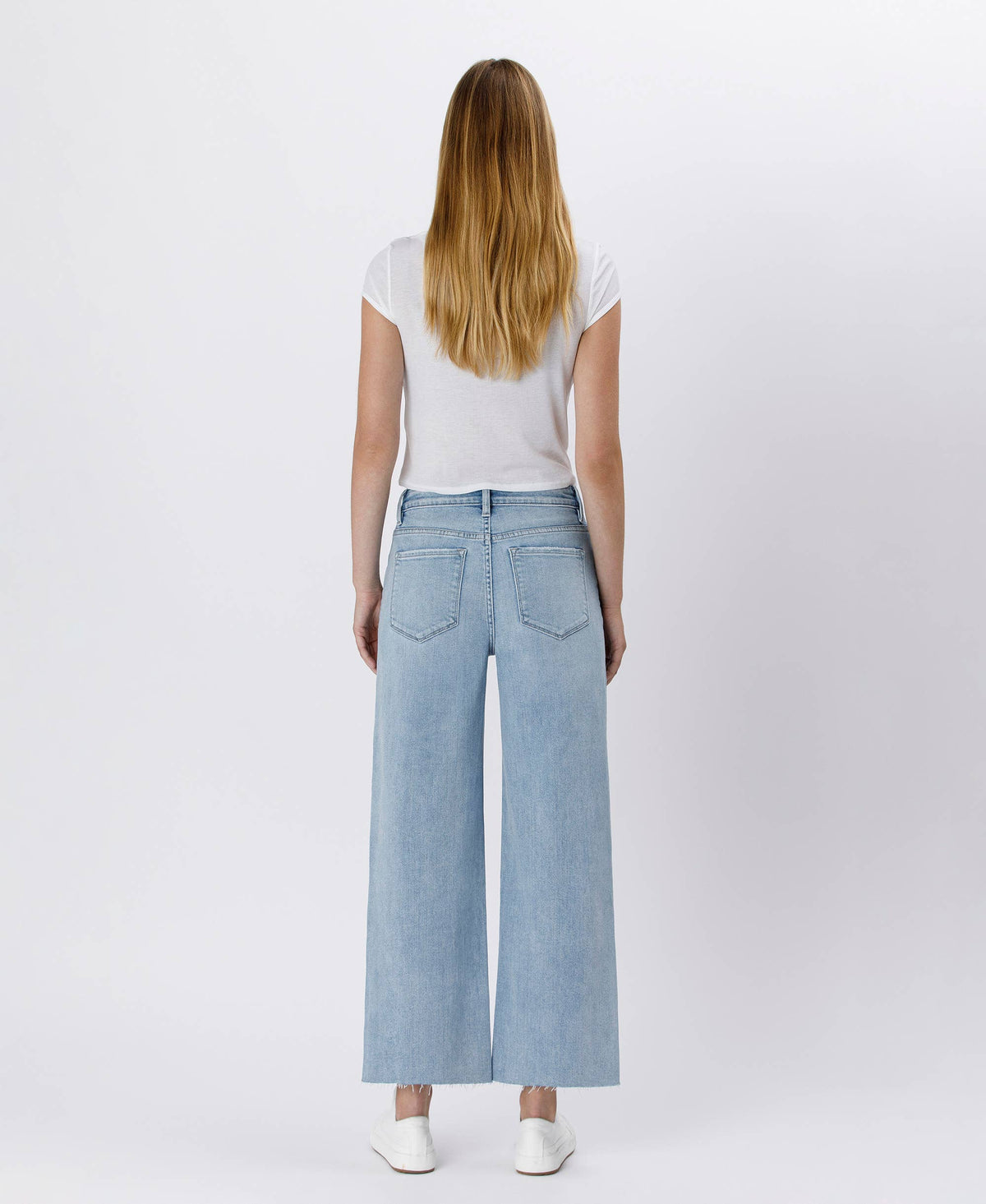 HIGH RISE WIDE LEG JEANS in Vintage Blue