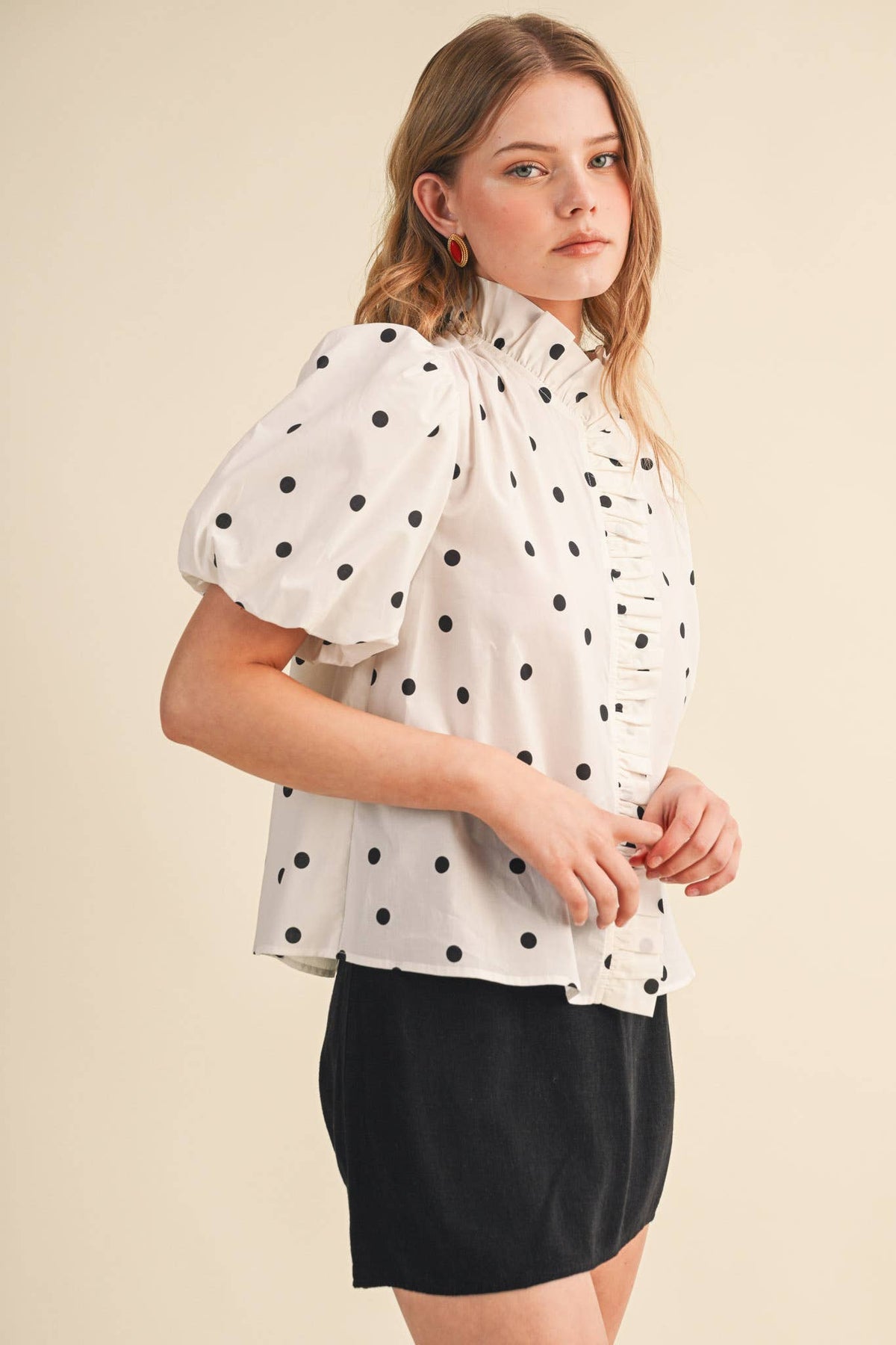 POLKA DOT RUFFLED BUTTON DOWN TOP